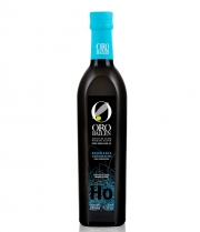 Gold Olive Oil Bailén Family Reserve Hojiblanca black bottle with blue