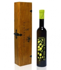 Cortijo la Torre 500 ml más estuche madera- Botella vidrio 500 ml.